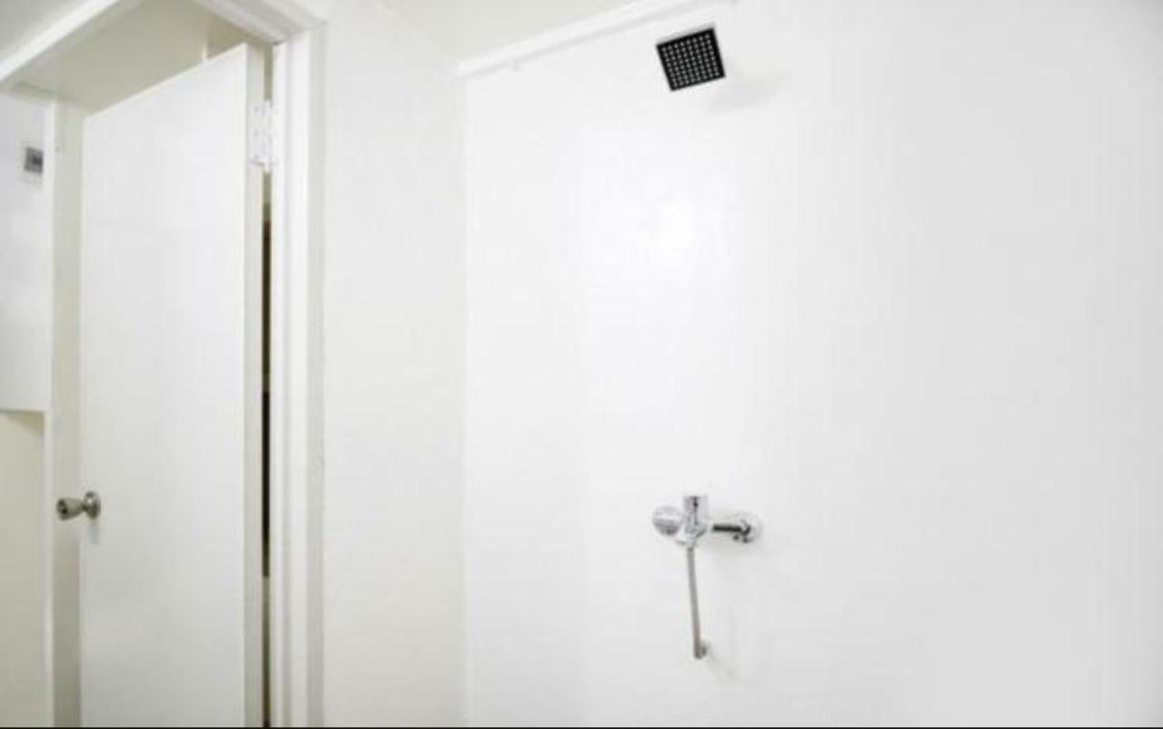 Kamar Keluarga Duri Kosambi Otel Cakarta Dış mekan fotoğraf